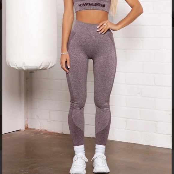 🔴 4/$12 New Fashion Nova Seamless Active Leggings Plum Size M/L - Picture 2 of 10